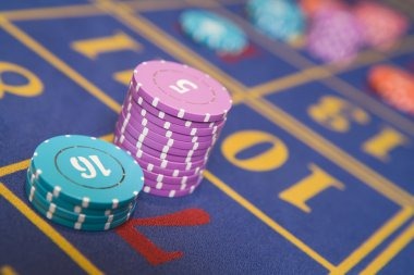 visitor Dream Number game interface showing number selection and draw results